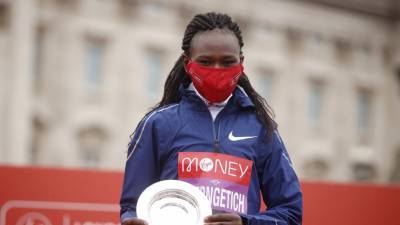 Кенийская бегунья Чепнгетич установила новый мировой рекорд в полумарафоне - russian.rt.com - Стамбул - Кения