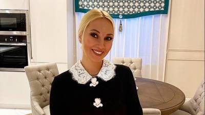 Лера Кудрявцева - Бешеные глаза и кровь на футболке: Кудрявцева о жуткой встрече в реанимации - 5-tv.ru