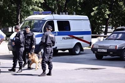 В Хабаровске из школ эвакуировали более 42 тыс. человек - znak.com - Москва - Хабаровск