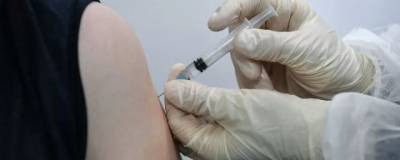В Минздраве заявили о необходимости вакцинации онкобольных от ковида - runews24.ru - Россия