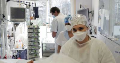 Максим Степанов - Реабилитации нуждается до 70% пациентов: в Минздраве рассказали об опасности "британского" коронавируса, который "терроризирует" Украина - tsn.ua - Черновцы