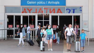 Эксперт предупредил об опасности поездок в Турцию из-за коронавируса - iz.ru - Россия - Турция - Израиль