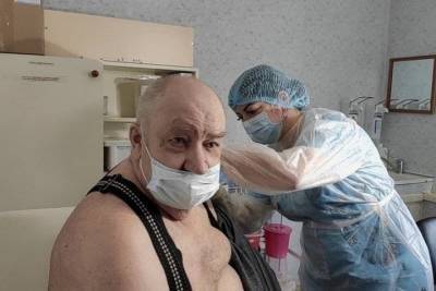100 тысяч человек в Волгоградской области получили прививку от COVID-19 - volg.mk.ru - Волгоградская обл.