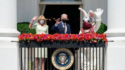 Джозеф Байден - В Белый дом пришел Пасхальный кролик: вместе с Байденами он обратился к американцам - 24tv.ua - Вашингтон