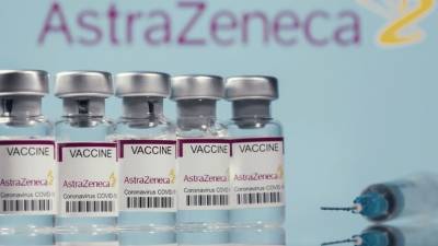 «Появились сильные головные боли»: адвокат семьи француженки, умершей после вакцинации препаратом компании AstraZeneca - russian.rt.com
