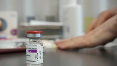 В Эстонии приостановили вакцинацию лиц младше 60 лет препаратом AstraZeneca - russian.rt.com - Эстония