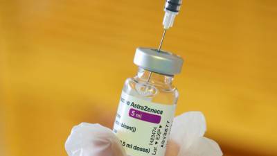 В Британии призвали не применять вакцину AstraZeneca среди лиц моложе 30 лет - russian.rt.com - Эстония - Англия - Южная Корея