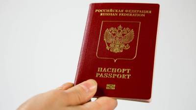 Олег Качанов - Россияне смогут привязать сертификат о вакцинации к загранпаспорту - mir24.tv