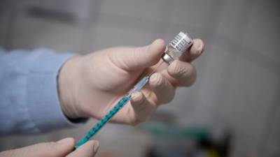 Йенс Шпан - Мнение профессора: быстрая вакцинация может предотвратить четвертый локдаун - germania.one - Берлин