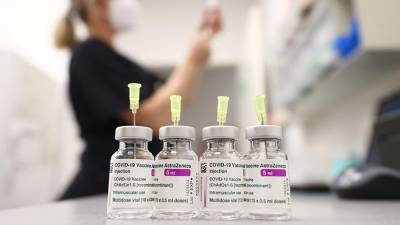 AstraZeneca заявила об исследовании причин тромбоза после вакцинации - iz.ru - Израиль