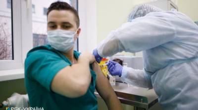 В Польше привили от коронавируса более 6,7 млн человек - ru.slovoidilo.ua - Украина - Польша