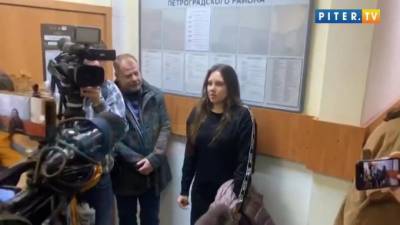 Павел Чиков - Ирина Хрунова - Женщина, сбежавшая из Боткинской больницы с подозрением на COVID-19, подала жалобу в ЕСПЧ - piter.tv