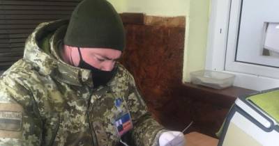 Взятки и поддельные ПЦР-тесты: украинцы, которые возвращаются из-за границы, пытаются избежать обсервации - tsn.ua