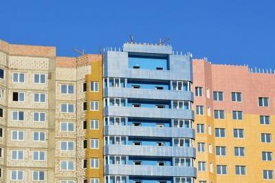 Марат Хуснуллин - Хуснуллин объяснил причины роста цен на жилье в России - aif.ru - Россия