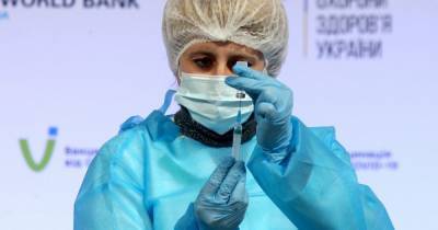 В Украине две дозы вакцины против COVID-19 получили только пять человек - tsn.ua