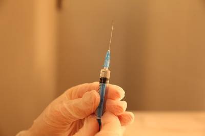 Более 441 тысячи человек прошли полный цикл вакцинации в Санкт-Петербурге - vm.ru - Санкт-Петербург