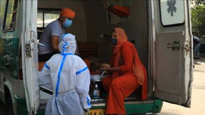 Хроники коронавируса: Индия снова ставит печальный антирекорд по заражению - vesti.ru - Нью-Дели