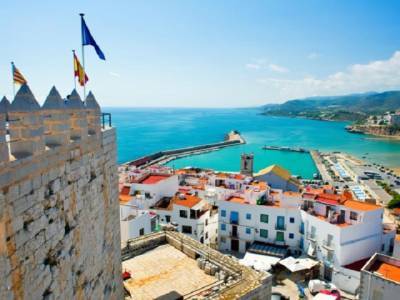 Испания открывается для туристов с июня - u24.ru - Англия - Испания
