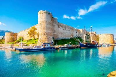 Кипр будет пускать вакцинированных туристов без теста на коронавирус - aif.ru - Кипр