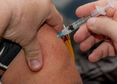 Роспотребнадзор перечислил людей, которым нельзя вакцинироваться от коронавируса - province.ru