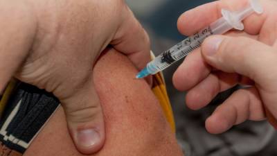 Жителям Румынии предложили пройти вакцинацию от COVID-19 в замке Дракулы - nation-news.ru - Румыния