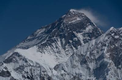 Чтобы предотвратить распространение COVID-19 Китай установит “границу” на горе Эверест - prm.ua - Украина - Китай - Непал