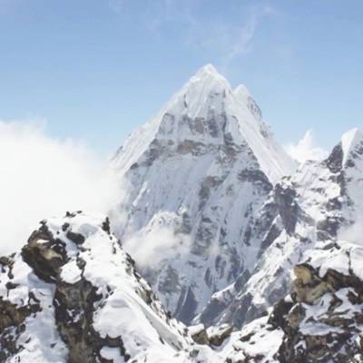 Альпинисты Непала отдадут клиникам баллоны для кислорода - radiomayak.ru - Непал