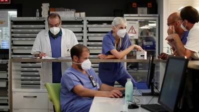 Во Франции за сутки выявили более 3 тысяч случаев коронавируса - russian.rt.com - Франция
