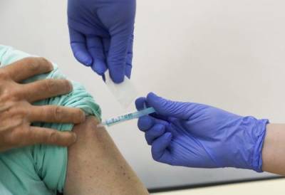 В Испании от COVID-19 скончалась пожилая женщина, привитая вакциной Pfizer - argumenti.ru - Испания