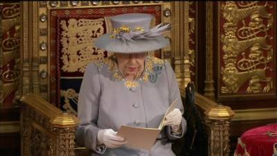 королева Елизавета II (Ii) - Усиливать мощь Великобритании: Елизавета II выступила с тронной речью - vesti.ru - Англия - Лондон