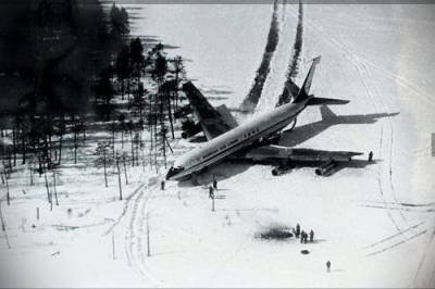 В 1978 году ПВО сбила «Боинг-707», нарушивший воздушное пространство СССР - argumenti.ru - Ссср - Париж - Южная Корея