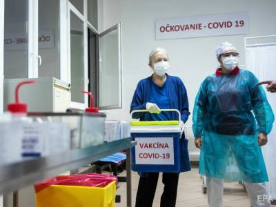 Словакия приостановила вакцинацию первой дозой препарата от COVID-19 AstraZeneca - gordonua.com - Словакия