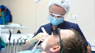 Стоматологи рассказали о безболезненном способе лечения зубов - iz.ru - Израиль