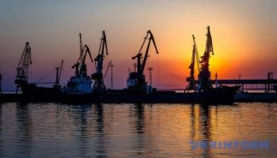 Азовские порты Украины: пока работают, но угроза блокирования – велика - ukrinform.ru - Россия