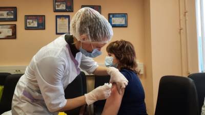Вакцинационная кампания спасла жизни более 11 тысяч жителей Великобритании - nation-news.ru - Англия