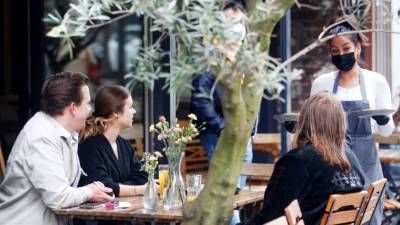 В Северном Рейне-Вестфалии открываются кафе и рестораны - germania.one - Берлин
