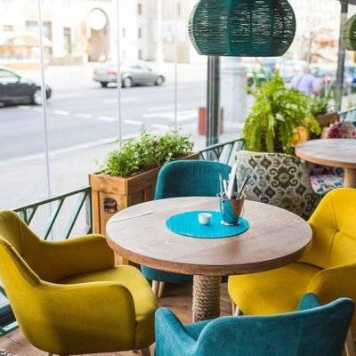Рестораны, кафе и бары после полугодового перерыва в Чехии возобновили работу - radiomayak.ru - Чехия