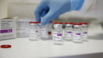 Индонезия приостановит распространение партии вакцины AstraZeneca - iz.ru - Израиль - Индонезия - Jakarta