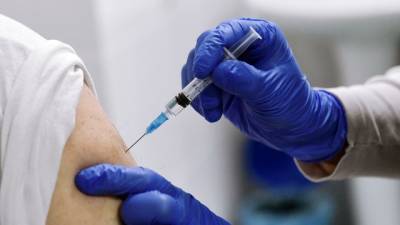 «Одной массовой вакцинации от COVID-19 будет недостаточно для того, чтобы победить вирус», — исследователи - enovosty.com