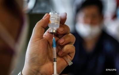 В Украине от COVID уже вакцинировались все желающие граждане Китая - korrespondent.net - Китай