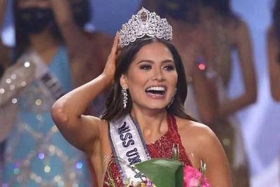 Индия - Андреа Меса - Красивой быть недостаточно: победа в конкурсе «Мисс Вселенная» досталась инженеру - skuke.net - Бразилия - штат Флорида
