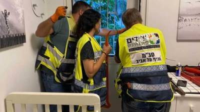 Если не закрывается окно в МАМАДе: волонтеры "Едидим" помогают жителям районов обстрела - vesty.co.il - Израиль