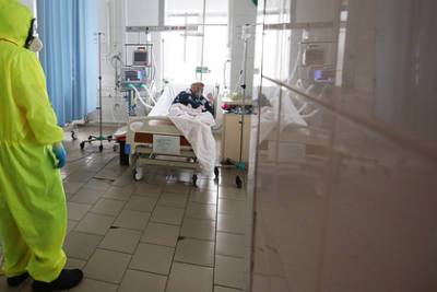 В России выявили 7920 новых случаев коронавируса - lenta.ru - Россия