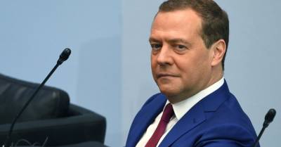Дмитрий Медведев - Медведев: вакцинация от коронавируса в России может стать обязательной - rus.delfi.lv - Россия - Латвия