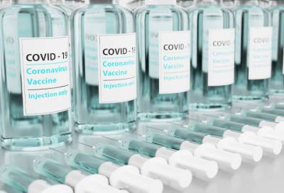 Более 630 тысяч петербуржцев вакцинировались от COVID-19 - online47.ru - Петербурга