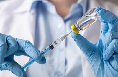 Над британцами хотят провести исследования: уколоть третью дозу вакцины от COVID-19. Ищут желающих - unn.com.ua - Англия - Киев