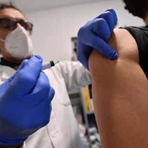 Виктор Ляшко - В Украине сделали миллион прививок от коронавируса - reporter-ua.com