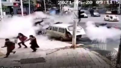 ЧП. Подземный взрыв в Китае попал на видео - vesti.ru - Китай - Ухань