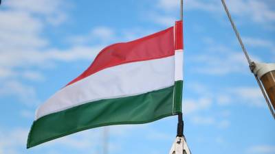 Виктор Орбан - В Венгрии отменят обязательный масочный режим - piter.tv - Евросоюз - Венгрия