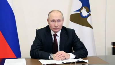 Владимир Путин - Путин заявил, что только Россия передаёт технологии по вакцинам от COVID-19 - russian.rt.com - Россия - Киргизия - Сербия - Армения